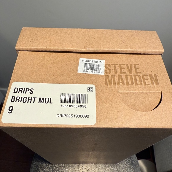 Steve Madden DRIPS Chain Slide Sandals — Bright Nude/Gold — Size 9 - Picture 5 of 6